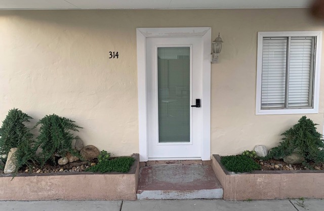 Welcome to a newly renovated 2 Bed/2 Bath home, in North Orange County.