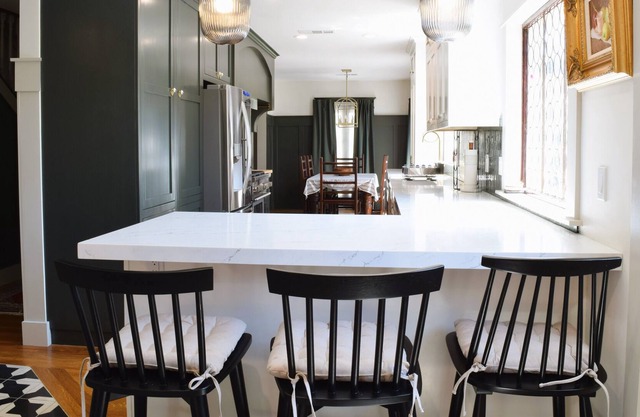 Welcome to Casa Milavidy – a historic Craftsman-style home with modern amenities