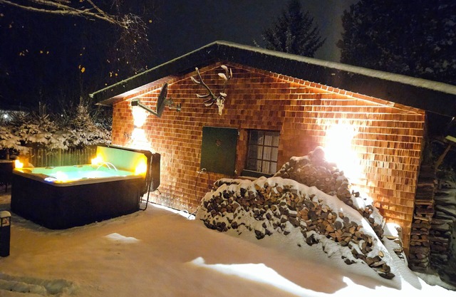 Welcome to Chalet Tannenhäusle with whirlpool and sauna