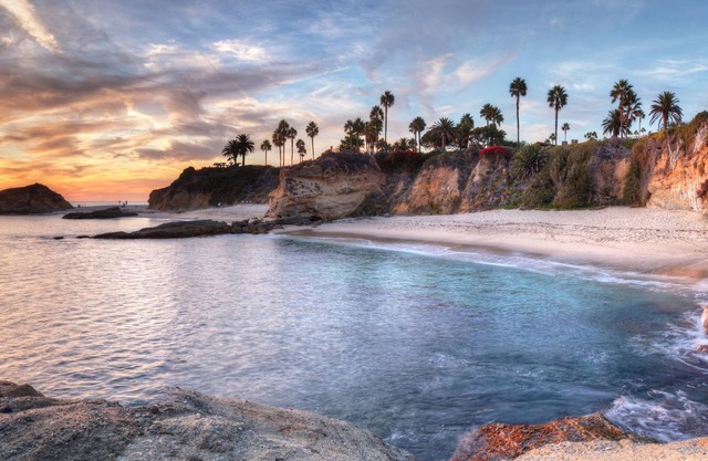Welcome to stunning Laguna Beach!