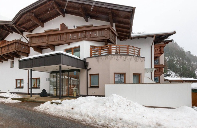Welcoming apartment in Längenfeld with sauna