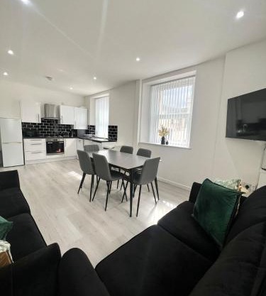 Welsh Getaway Apartment 2 - Town Centre