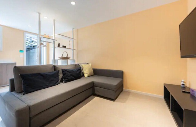 West Vancouver Guest Suite (Braeside St)