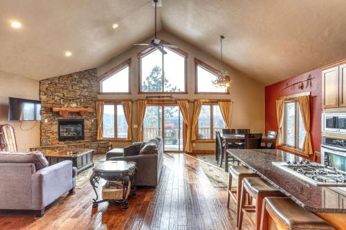 Westwinds Lodge