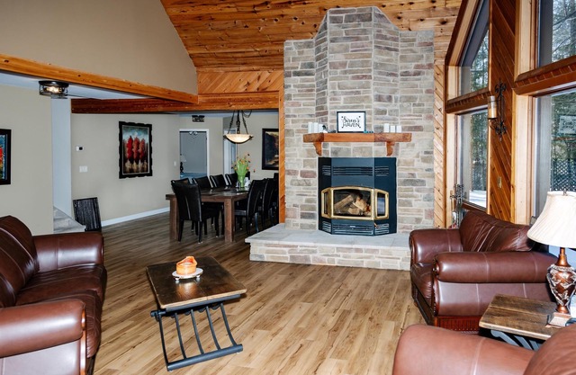 Where Serenity Meets Adventure in Haliburton's Hidden Gem!