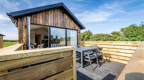 Whitemills Wake and Aqua Park Lodge Two
