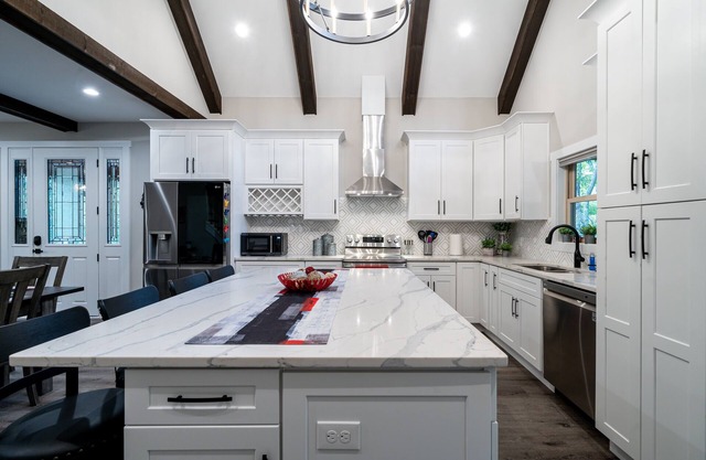 Whitetail Woods 3 Bedroom Home by RedAwning