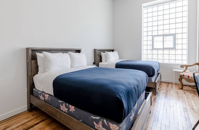 Wicker Park Condo with Gorgeous Roof Deck by RedAwning