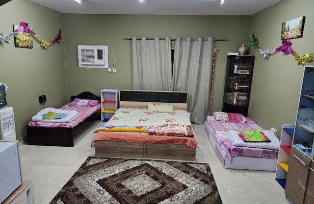 Wide Apartment- Room & Hall