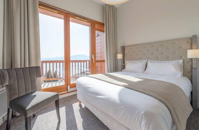 Wifi, ski-in/ski-out & foot of the slopes, sauna, hammam, balcony, tv, ski locker, 55m², Les Arcs