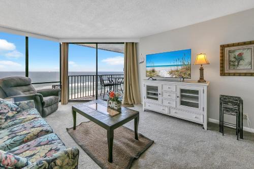 Windward 604 at Edgewater
