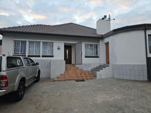 WiseStar Guest House