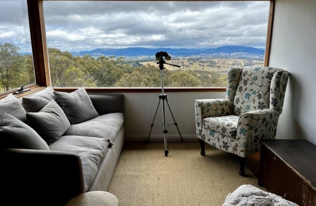 Wombalee Farm - a relaxing country retreat with spectacular views