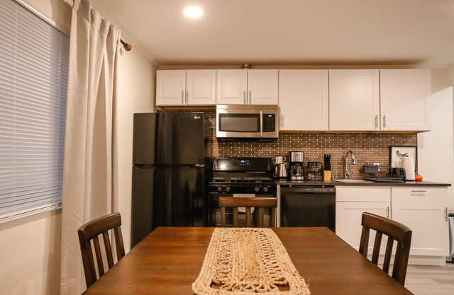 Wonderful 1BD Guest House with Outdoor Experience