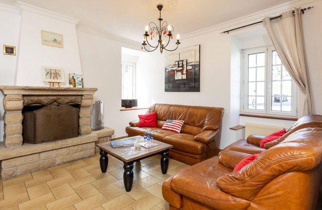 Wonderful private villa for 10 people with WIFI, TV, terrace, pets allowed and parking