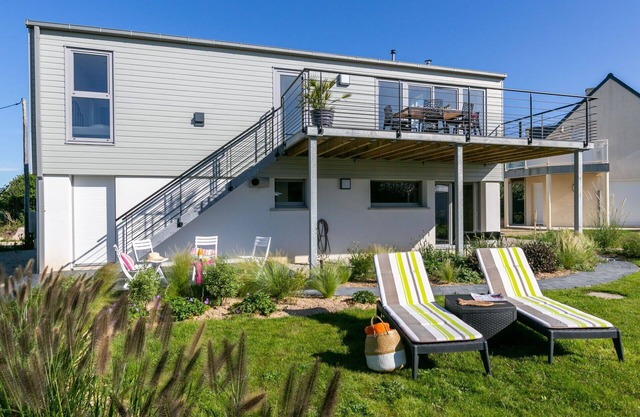 Wonderful private villa for 5 guests with WIFI, TV, balcony and parking