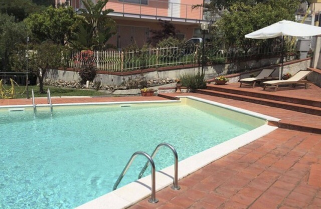 Wonderful private villa for 8 people with private pool, WIFI, A/C, TV and terrace