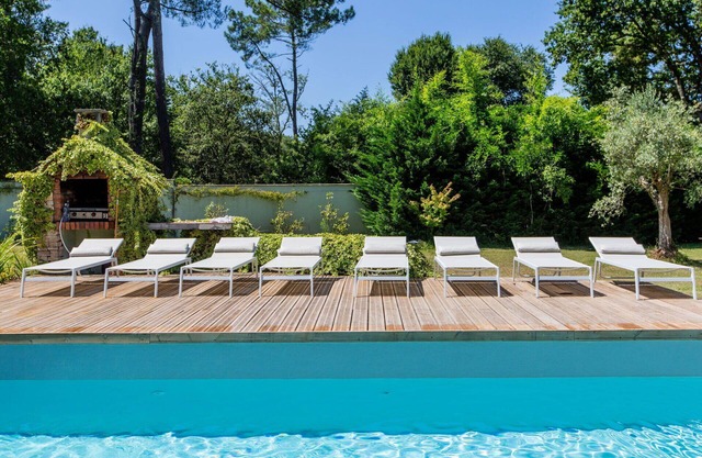 Wonderful private villa for 8 guests with private pool, WIFI, A/C, TV, terrace and parking