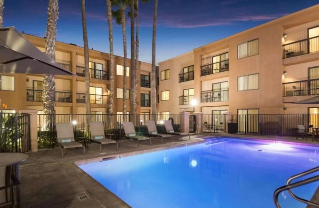 Wonderful Trip at Huntington Beach! Hotel w/ Fitness Center, Pets Welcome