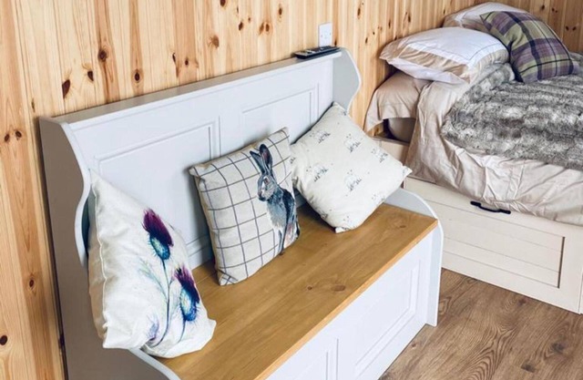 Woodhead Shepherds Hut - Sleeps 2 - Mailer Farm