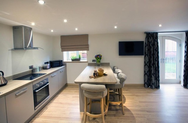 Woodspurge Cottage, Drift House Holiday Cottages