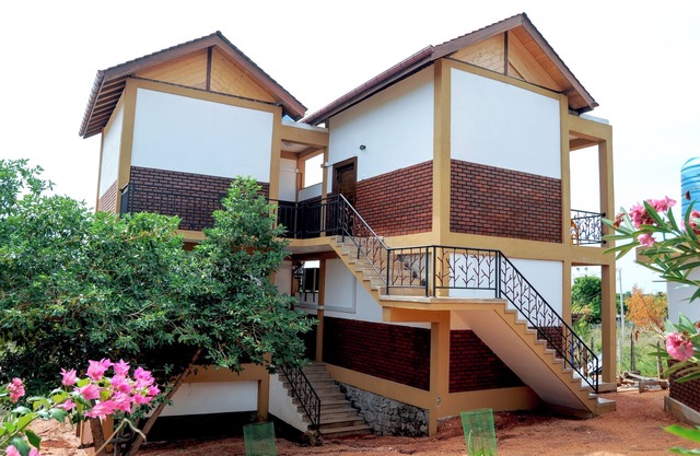 Woody Crest Hotel