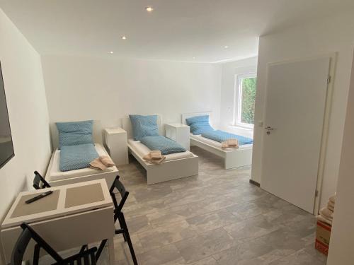 Work and Sleep Hagen 3 Pers Renoviert Ruhig und modern Monteurwohnung H3