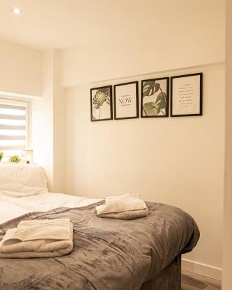 Wroxton Apartment 5