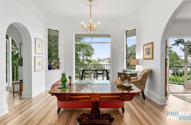 Wycombe Waterfront Apartment at Kurruba Point
