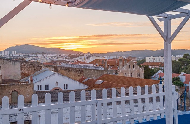 Y.Quebedo - Boutique Apartments