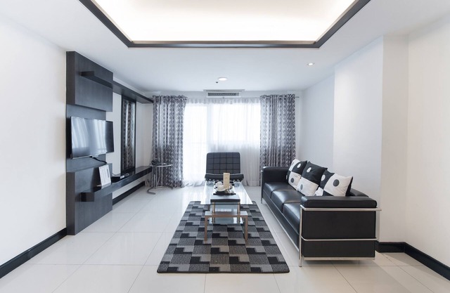 Y2 Residence Hotel