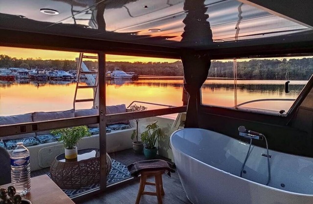 Yacht avec Jacuzzi pour amoureux: L'Odysea