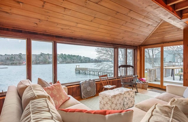 Year-Round Waterfront Cottage