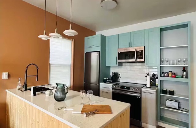 Yellow Door House- 25mins from NYC !
