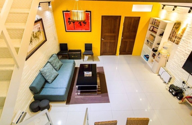 Yilan house for 4-8 peoples stay near night market and Yilan train station