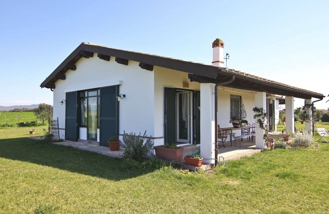 Your country home in tuscany near the beach