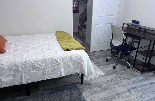 🌆 Your DC Home Away from Home – Near Union Market, Dining & Landmarks.