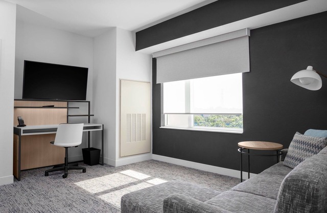Your Home Away From Home! 3 Pet-friendly Units, Free Parking & Breakfast, Pool