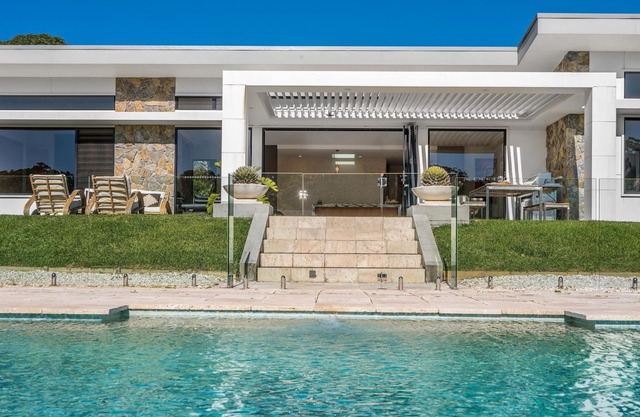 Your Luxury Escape - La Reserve