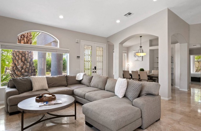 Your Private Oasis in Rancho Mirage Cove!