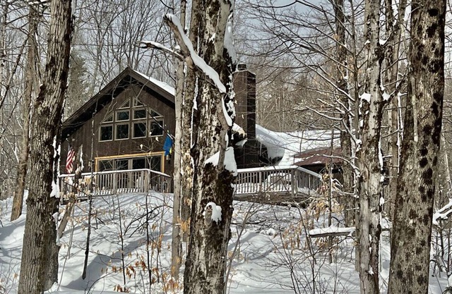 Your Vermont Mountain Haven Pet Friendly home with Hot tub!
