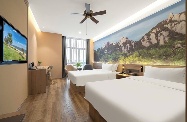 Youth Sunshine Hotel