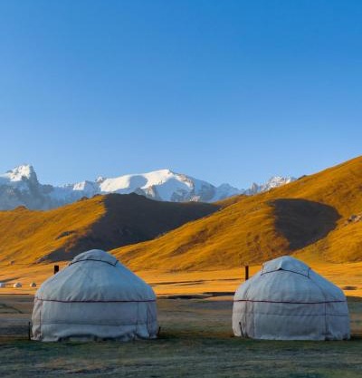 Yurt camp Visit Kol-Suu