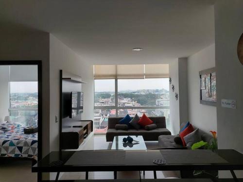 ZAFIRO SUITE CON VISTA CIUDAD/PISCINA/GYM/PARQUEO