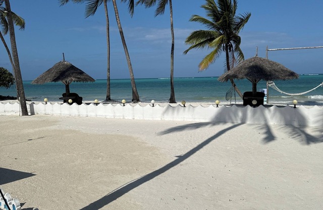 zanzinite beach spa hotel