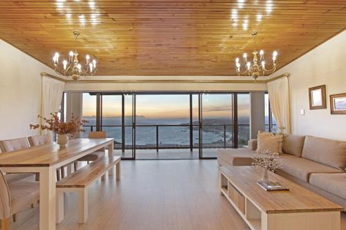 Zaria Sun Penthouse by Host Agents