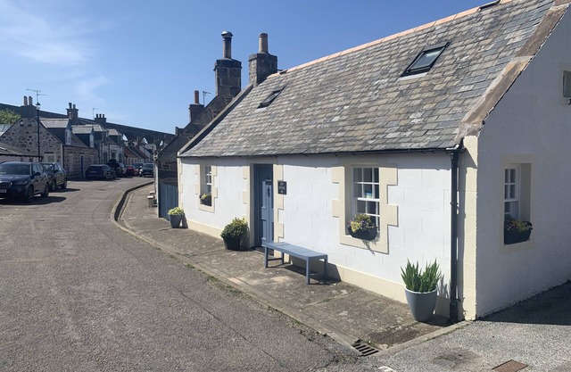 Zen Cottage, Seatown, Cullen