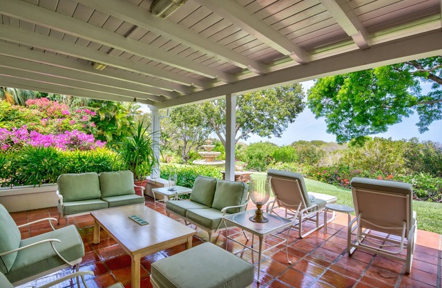 ZenBreak Highlands is a 4 bedroom luxury holiday home on Sandy Lane Estate