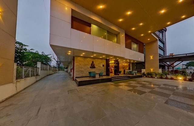 Zip By Spree Hotels Grand Legacy Prime