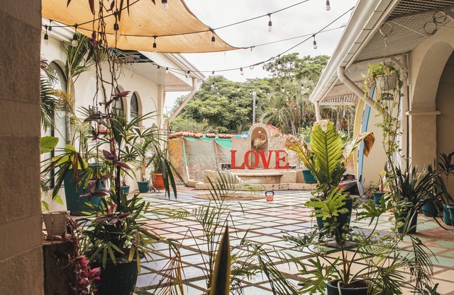 Zulu Surf Hotel